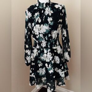 Flower dress size S ( runs like M)